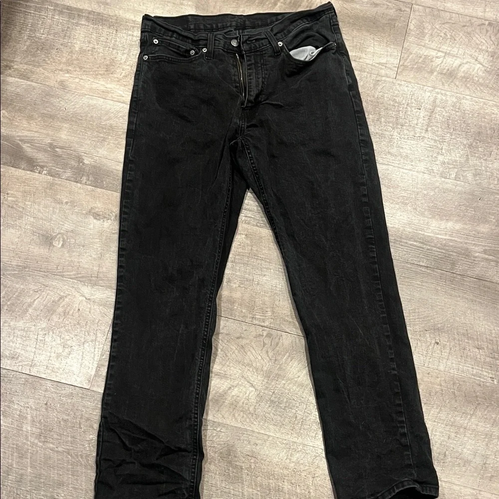 Levi's Men's Dark Black Straight Jeans - Picture 1 of 3